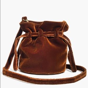 Madewell The Florence Crossbody Bag in Velvet. New